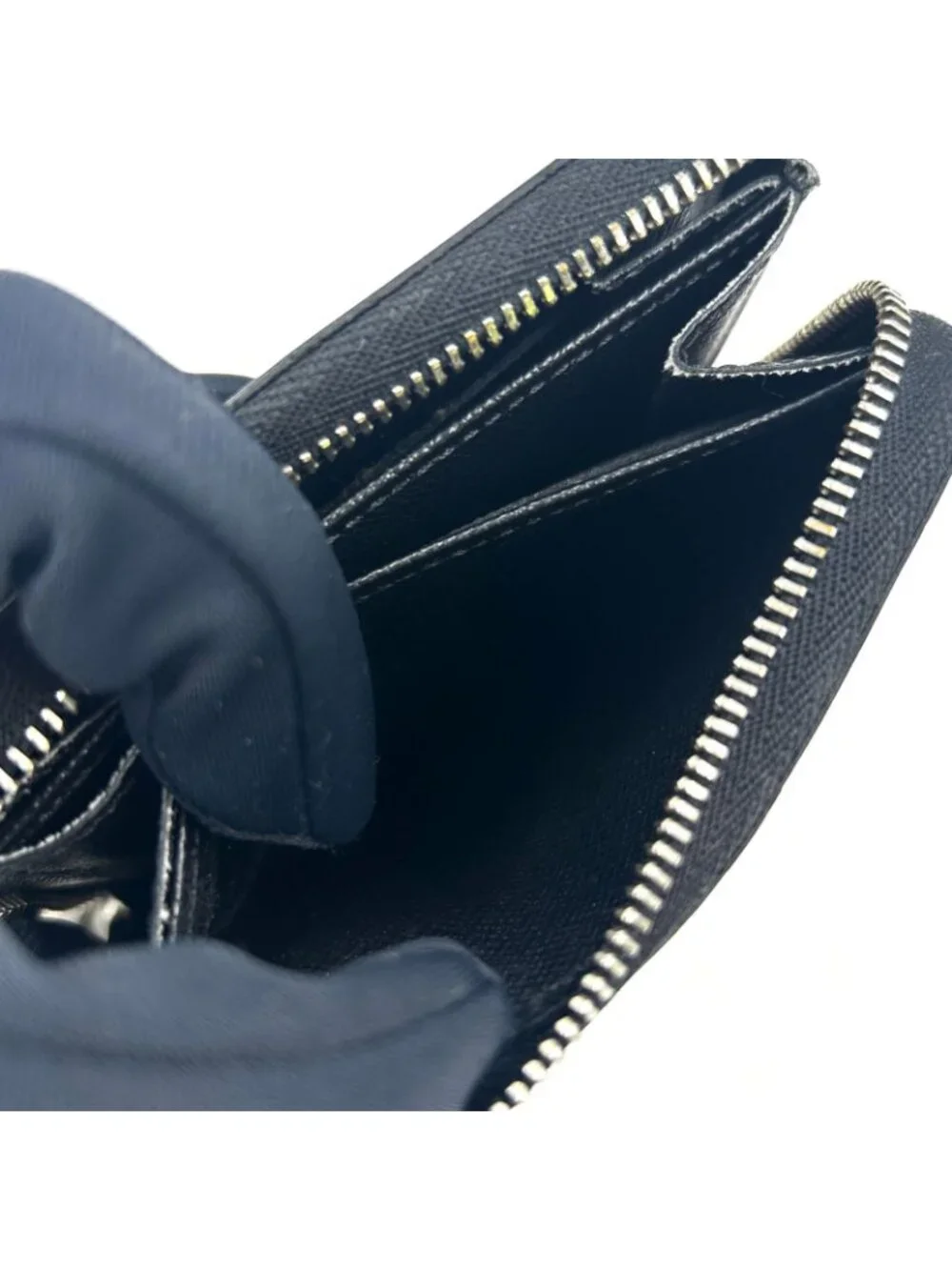 Louis Vuitton Zippy Coin Purse Epi Noir Leather Black Case Silver